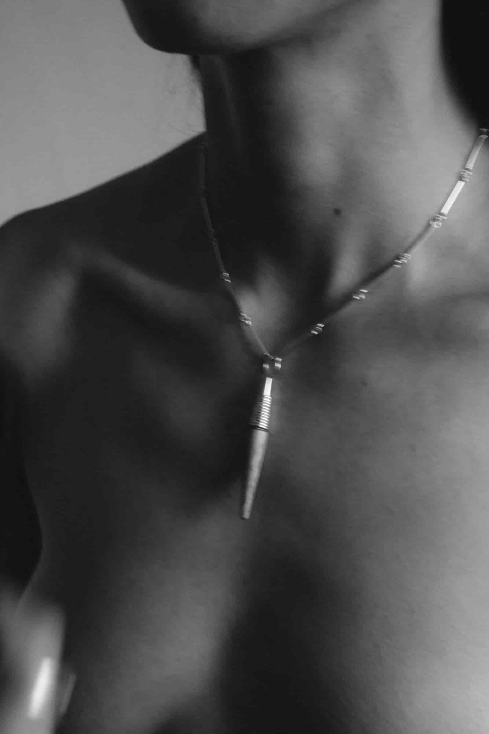 Fang Pendant - miniatura 2