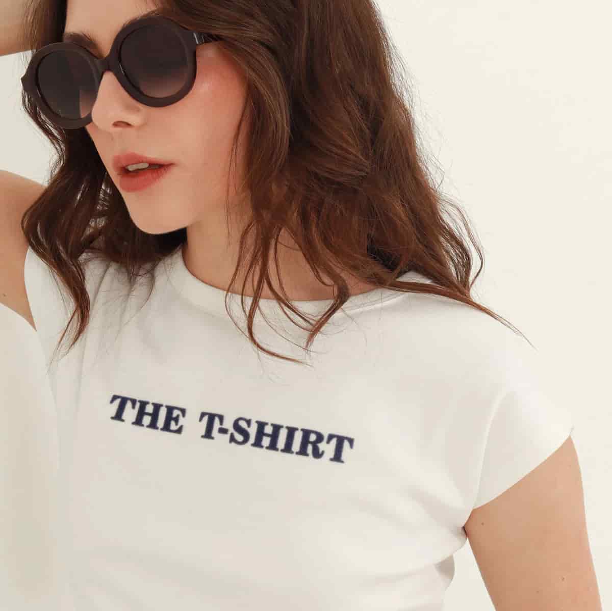 Camiseta cuello redondo manga corta rodada con estampado T shirt - miniatura 7