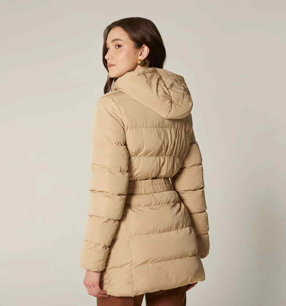 Chaqueta acolchada con cinturon - miniatura 4