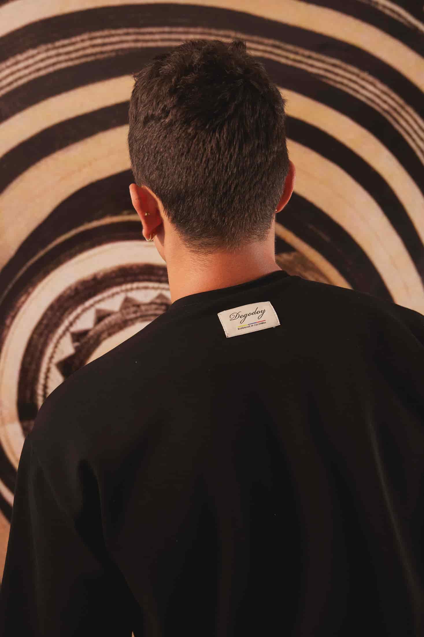 Camiseta Confort DGY Negro - miniatura 3