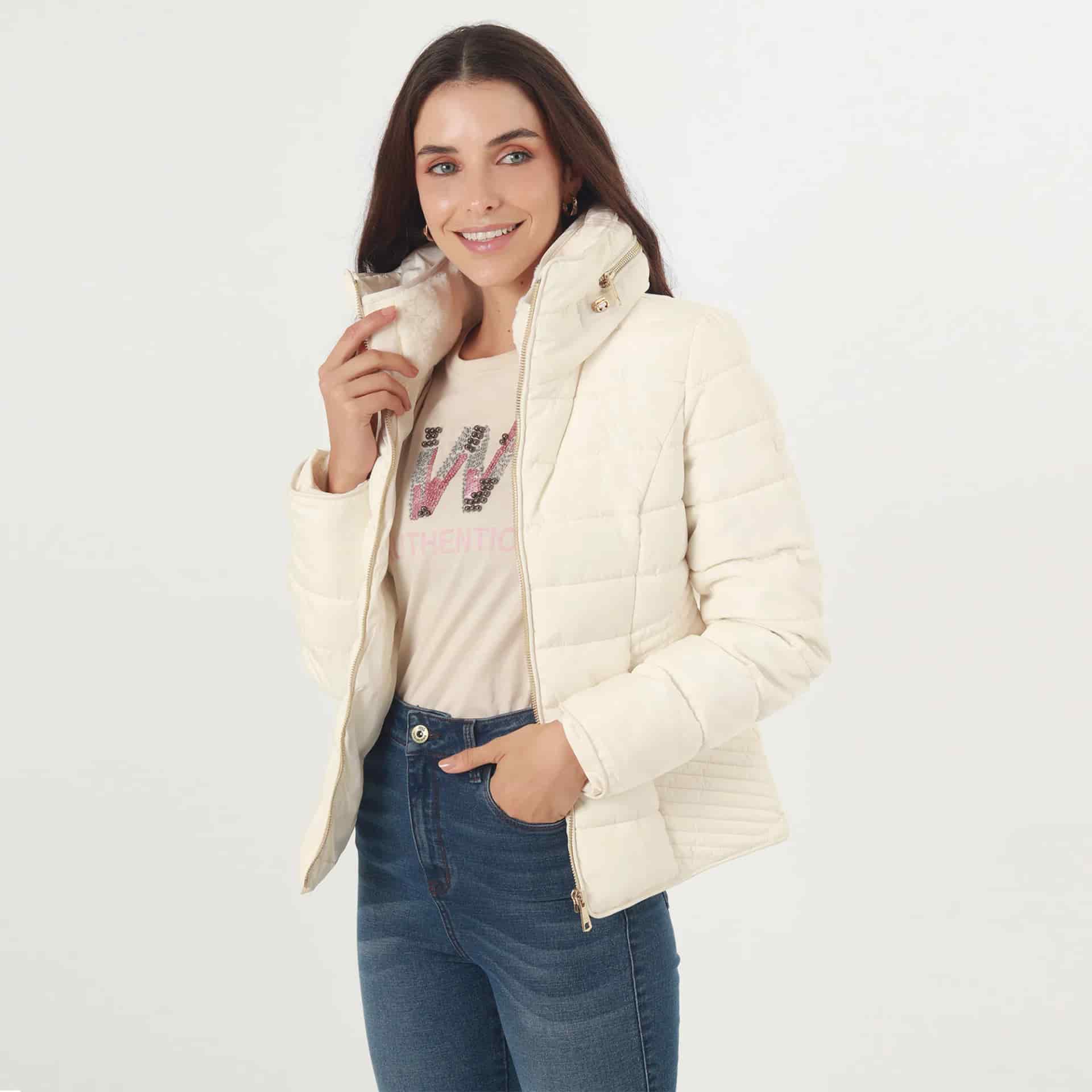 Chaqueta acolchada cuello alto con capucha interna - miniatura 43