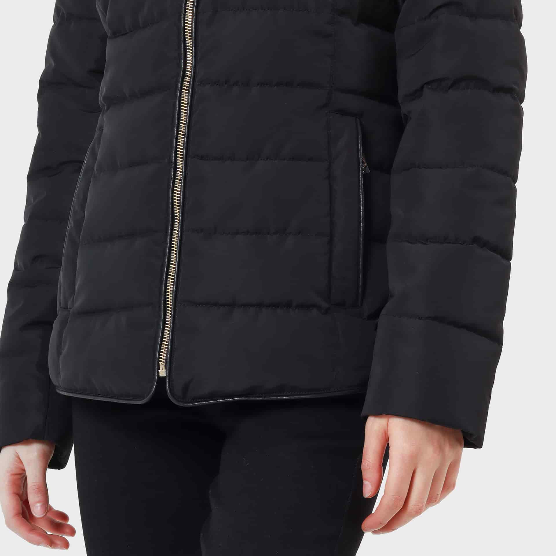 Chaqueta acolchada cuello alto con capucha interna - miniatura 21