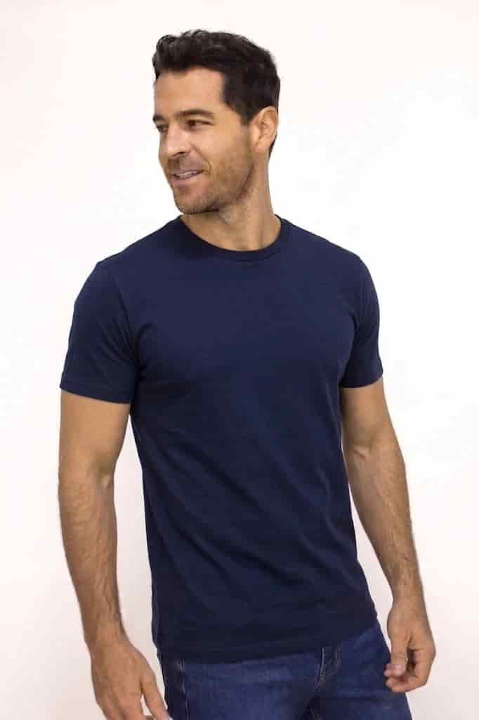 CAMISETA BÁSICA LIVIANA CUELLO REDONDO AZUL OSCURO PARA HOMBRE - miniatura 1