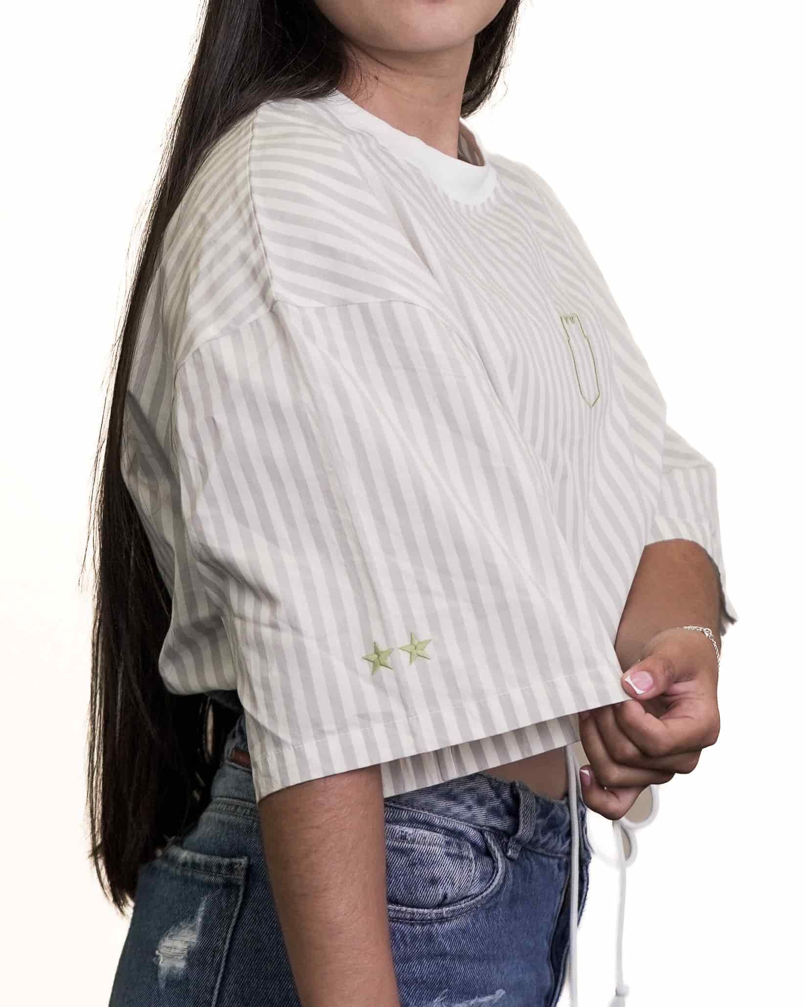 CAMISA BLANCA  RAYAS MUJER  NIKE - miniatura 3