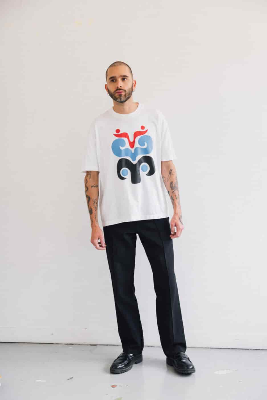 T-shirt Oversize Flor-Mariposa - miniatura 2