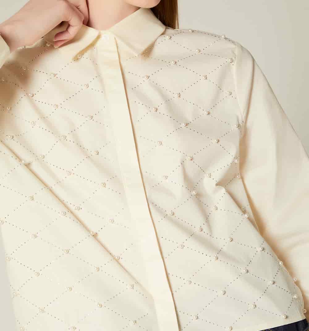 Camisera  con detalles perlas - miniatura 4