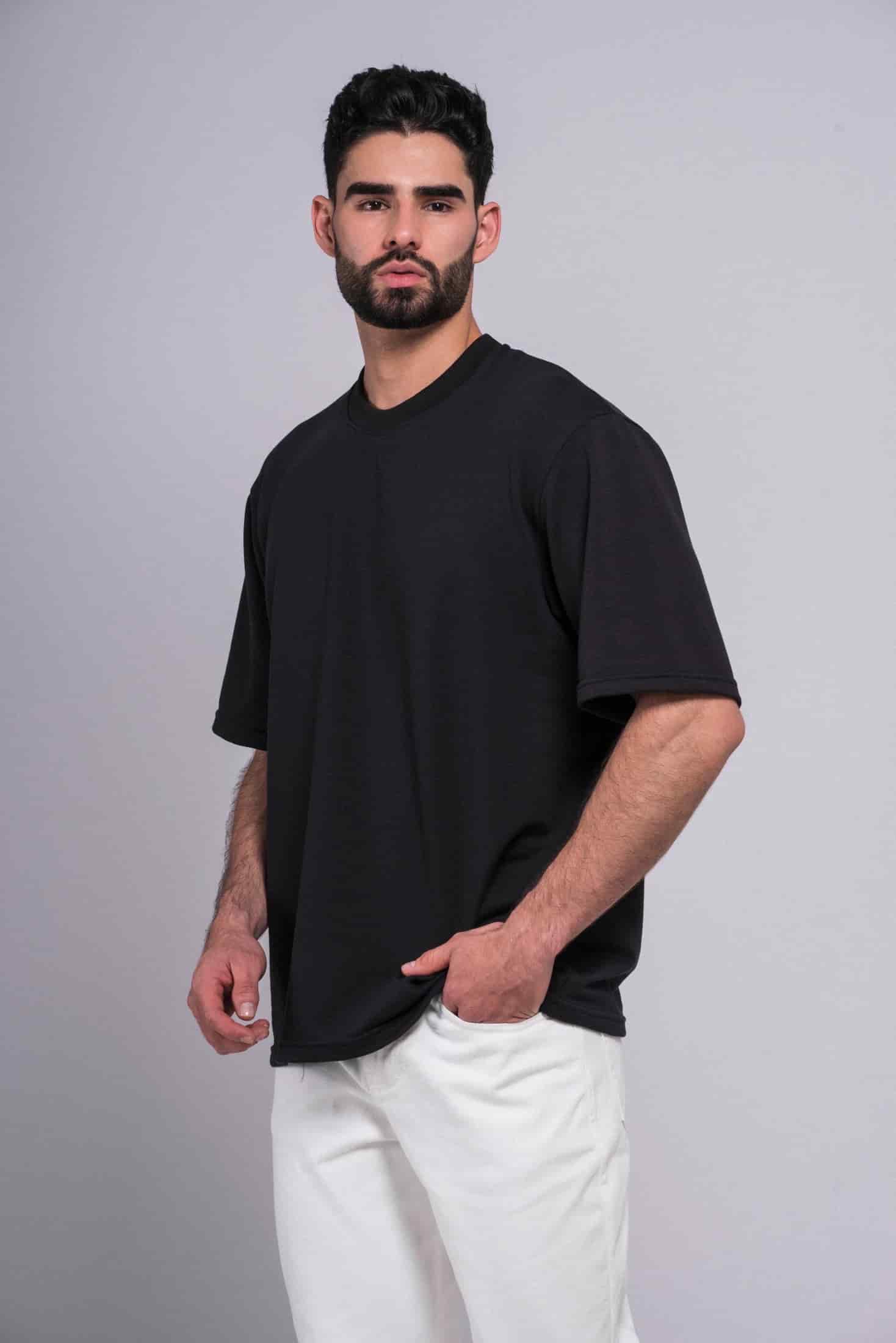 CAMISETA NEGRA OVERSIZE SVG 13839 - miniatura 2