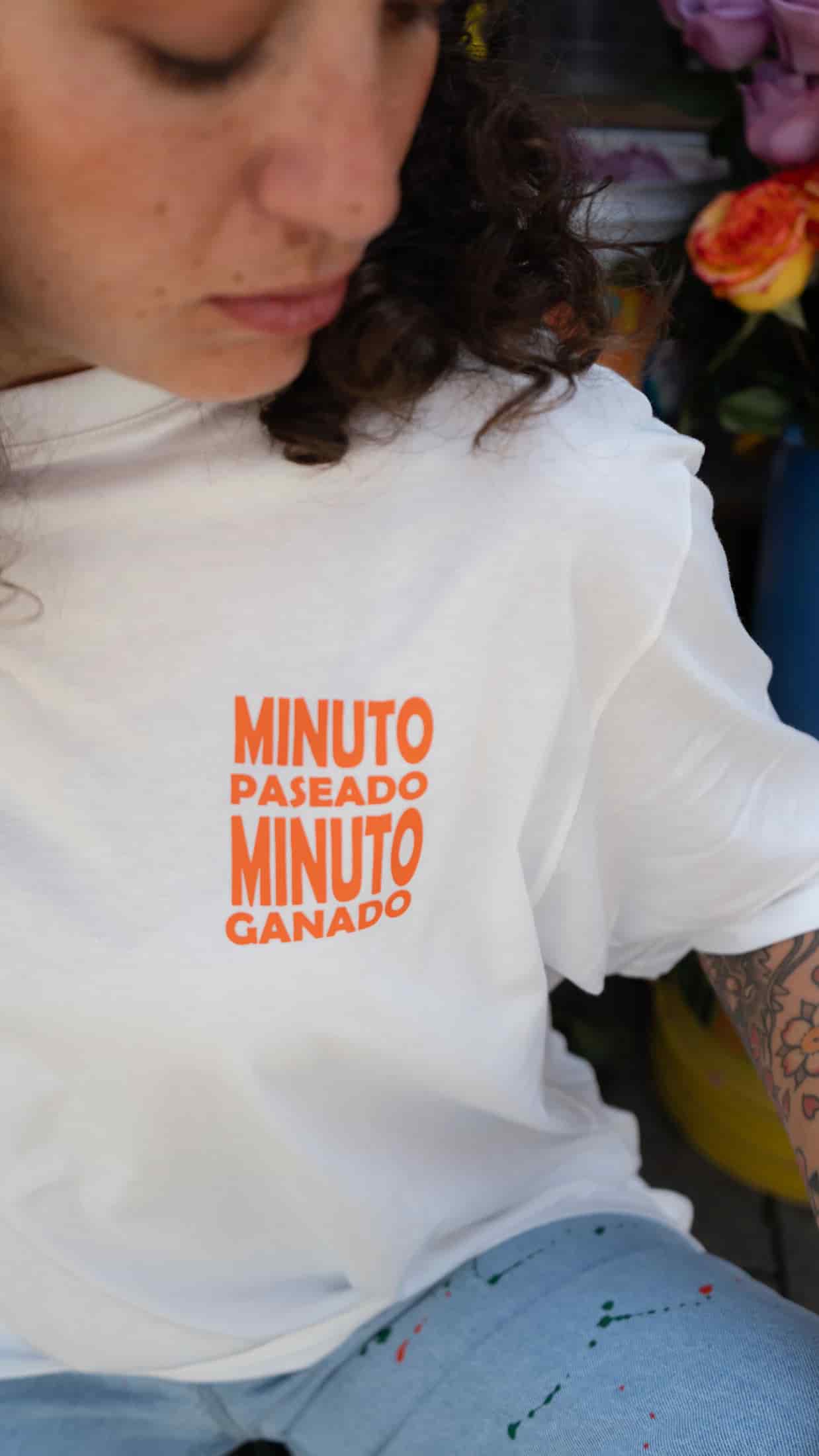 Camiseta Oversized Minuto Paseado - miniatura 1