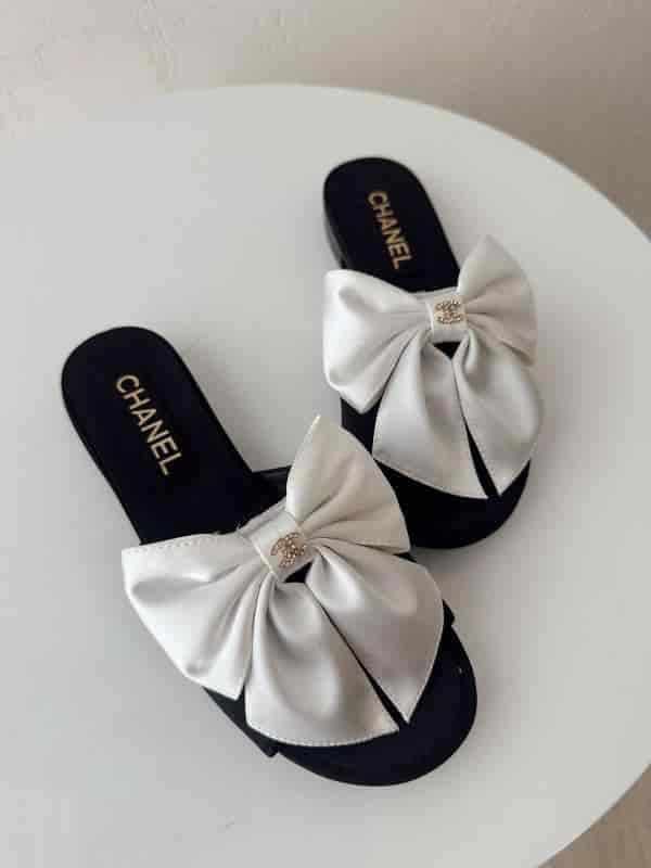 SANDALIA CHANEL MONO BLANCO - miniatura 3