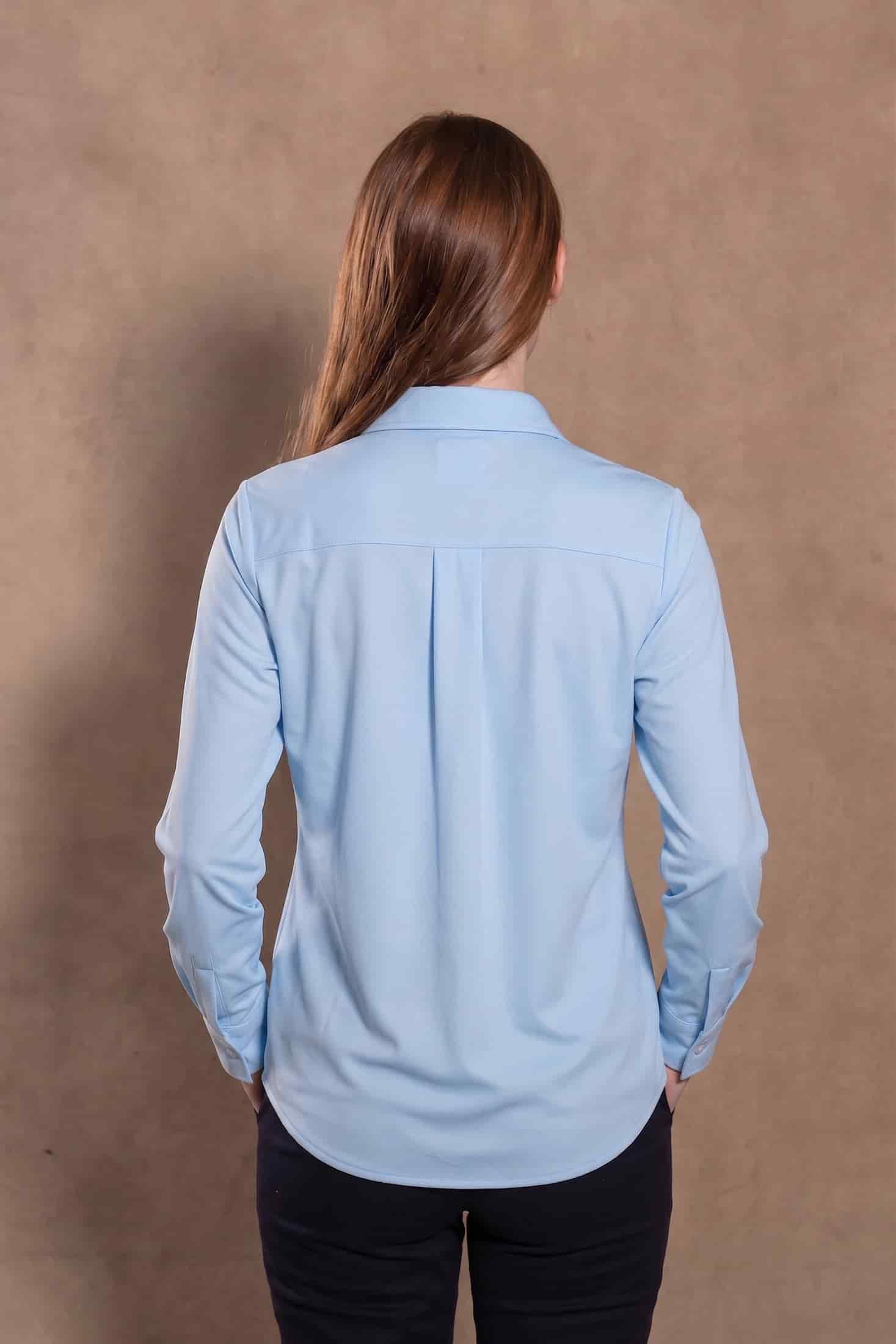 Camisa Perfromance Oxford De Mujer Azul Claro - miniatura 4