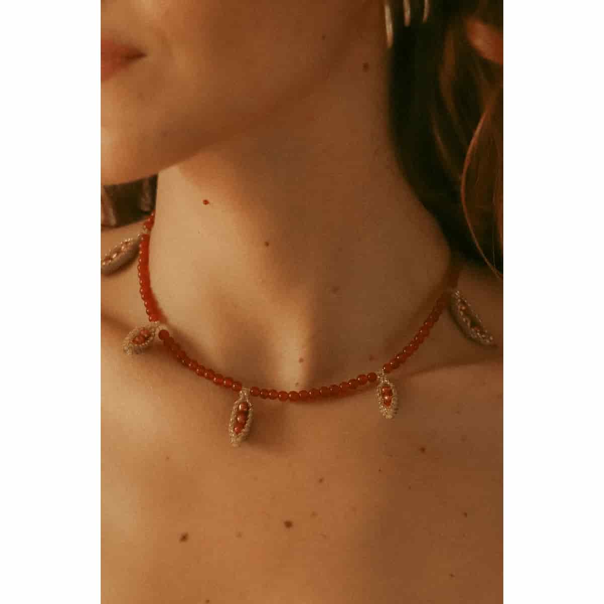 BEAN AND CARNELIAN NECKLACE - miniatura 1