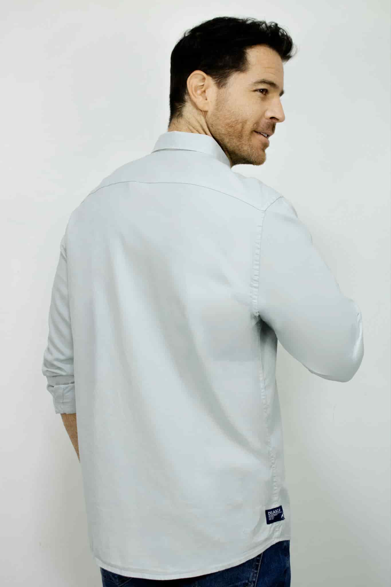 Camisa Manga Larga Gris Oxford Para Hombre - miniatura 3