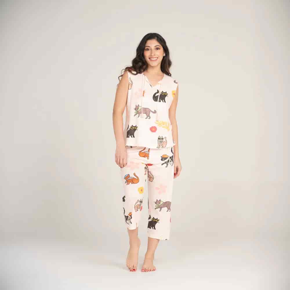 Conjunto de Pijama Pantalón Capri Gatuna. - miniatura 4