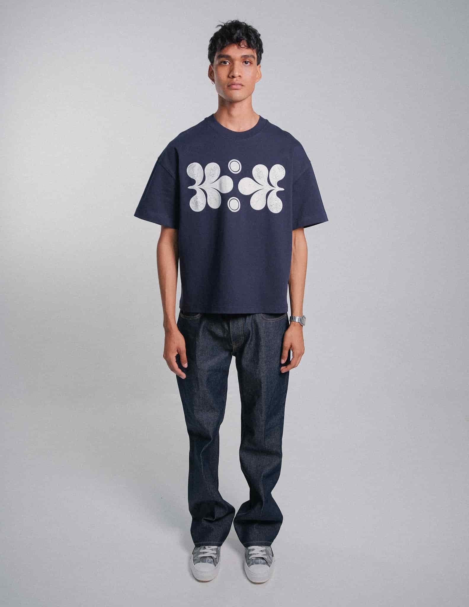Camiseta floreciendo azul - miniatura 3