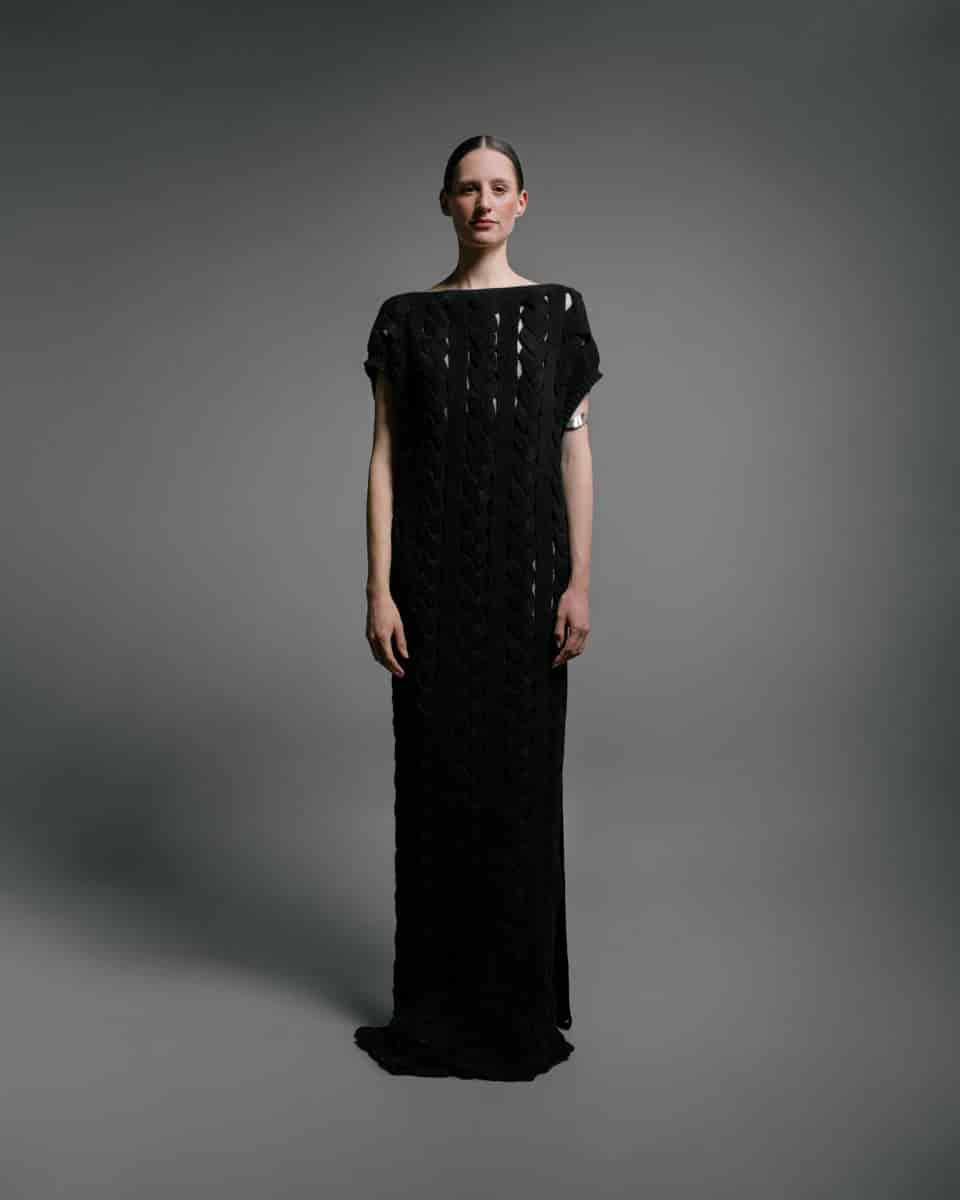 FLAT BRAIDED KNITTED DRESS - miniatura 2