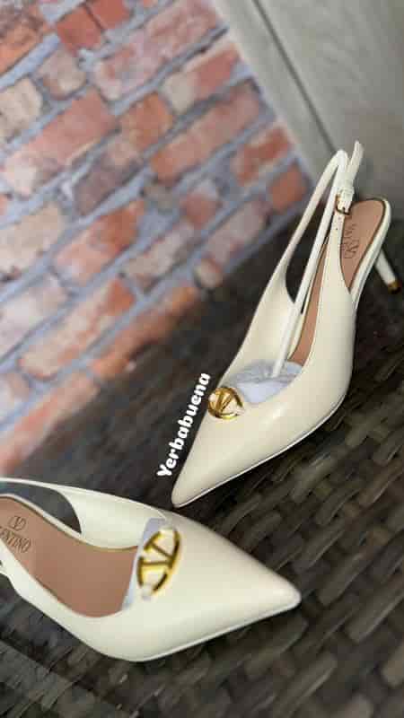 TACONES VALENTINO ENCHAPE DORADO - miniatura 1