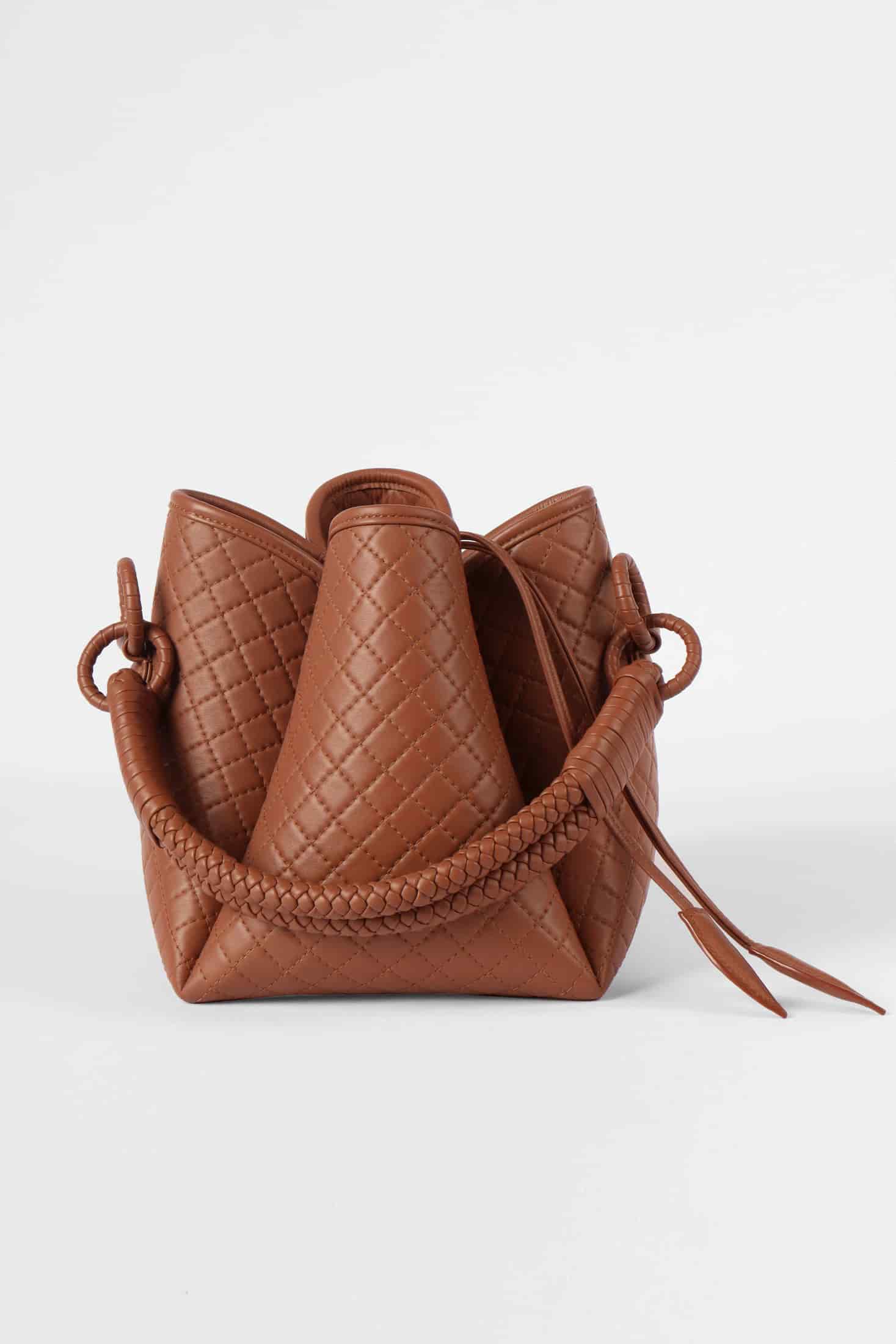 Tulip Bucket Bag, Brandy. - miniatura 1