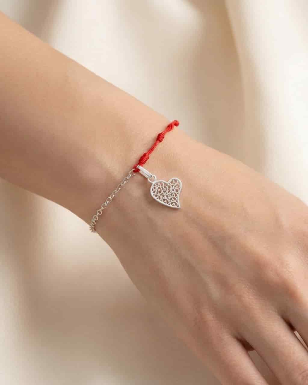 Pulsera Tejida rojo en filigrana corazón-Hilos del Alma - miniatura 2