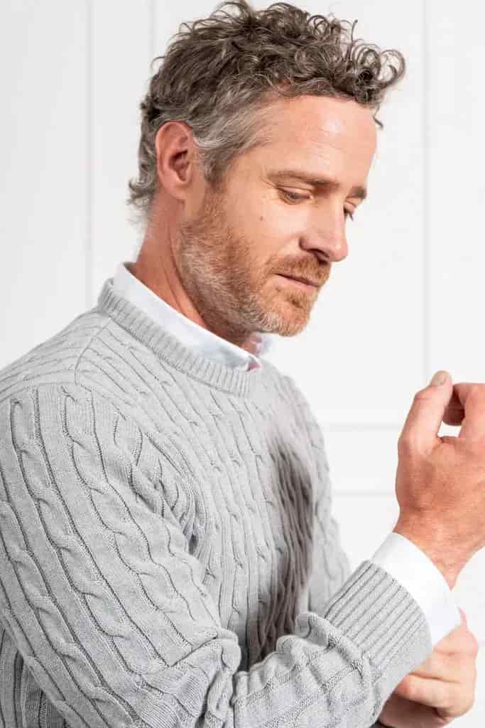 Suéter trenzado cuello redondo Hombre Gris - miniatura 4