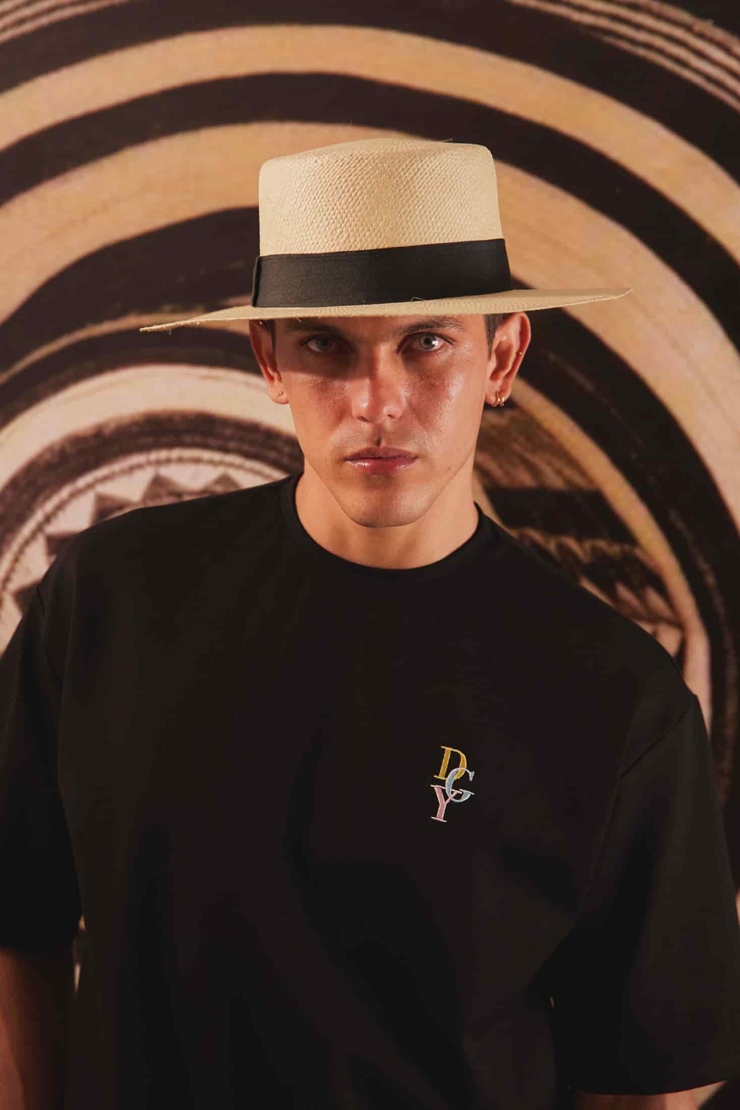 Camiseta Confort DGY Negro - miniatura 4
