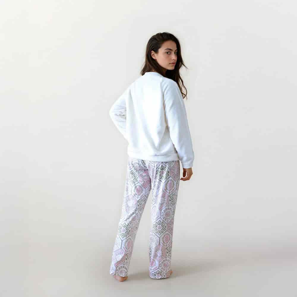 Conjunto de Pijama Pantalón Largo Jardines del Amanecer - miniatura 2