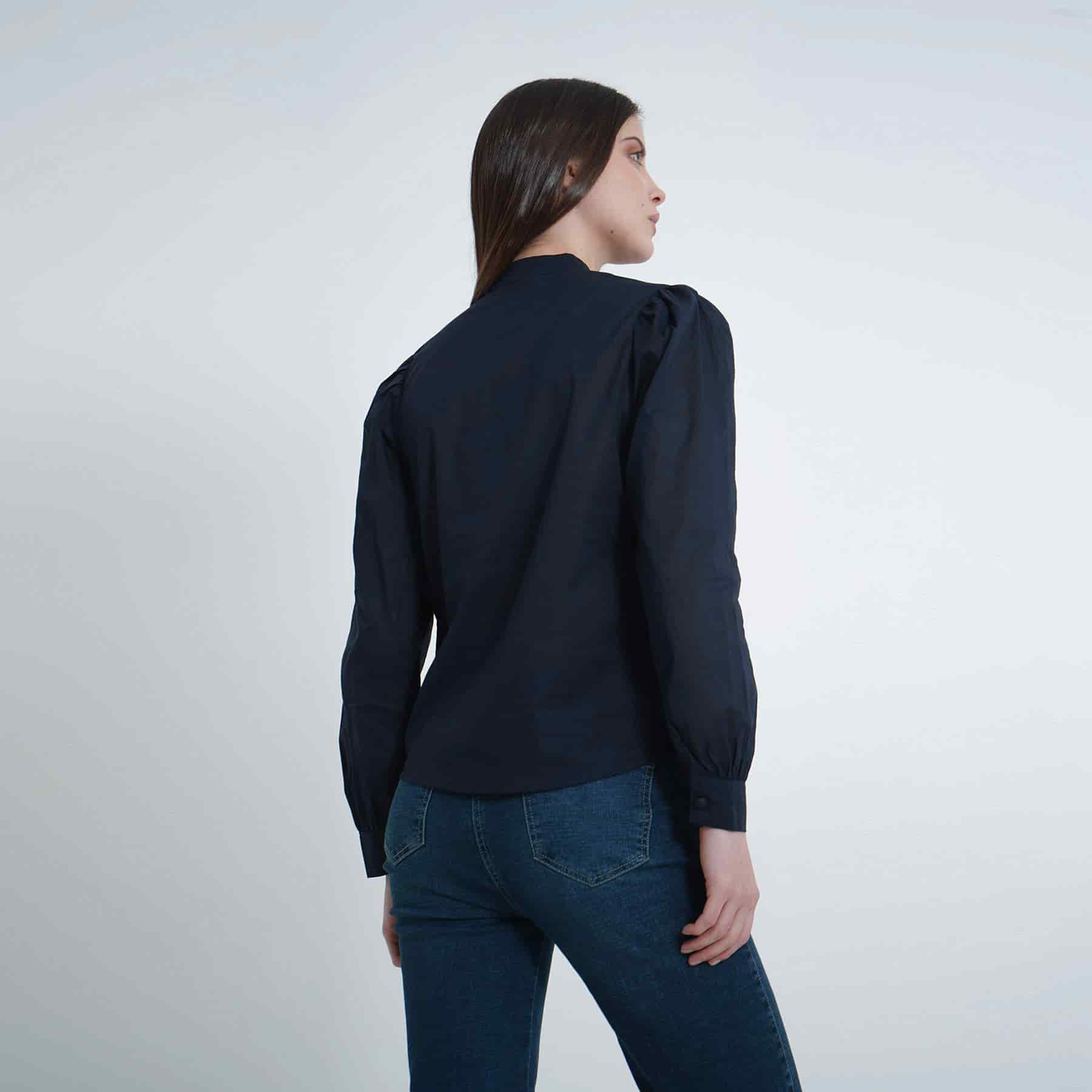 Blusa manga larga globo cuello nerú con botones - miniatura 3