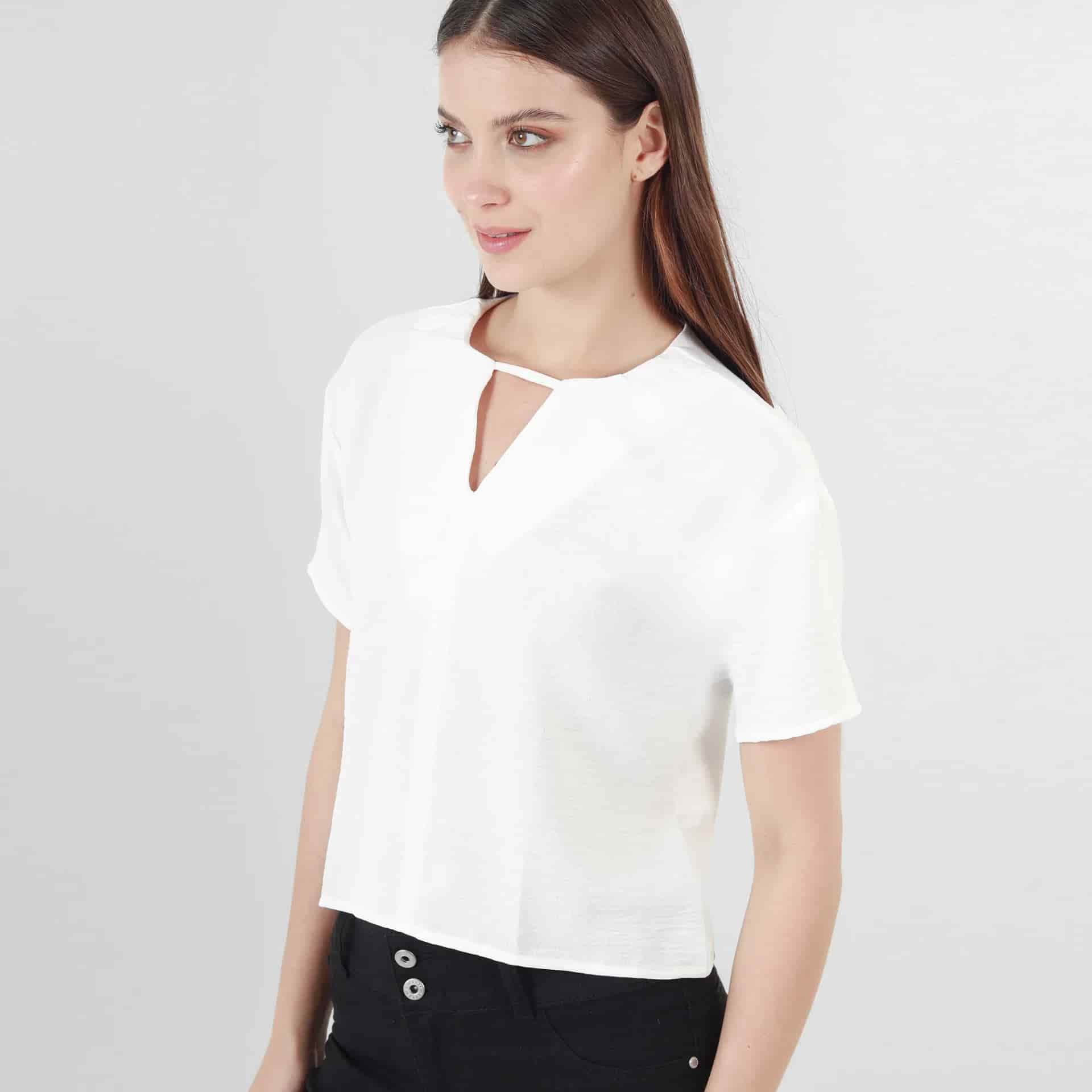 Blusa Cuello V Manga Corta - miniatura 2