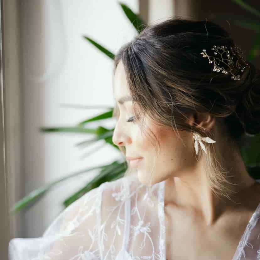 Ever After Petals & Pearls Studs - miniatura 2