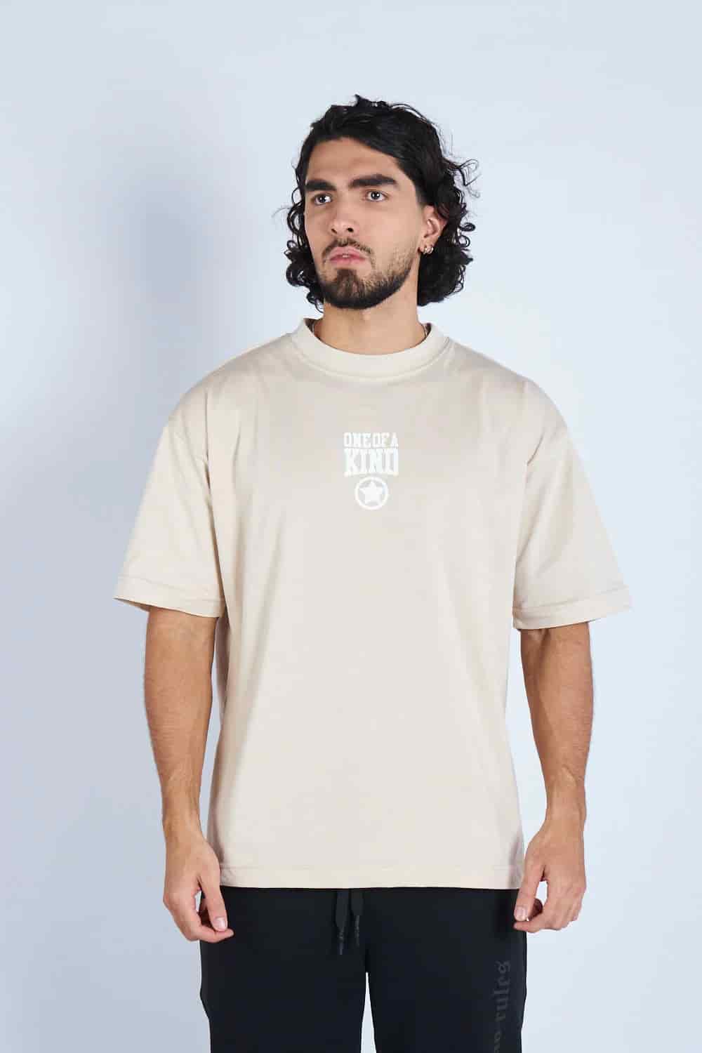 Camiseta oversize ONE OF A KIND - miniatura 3