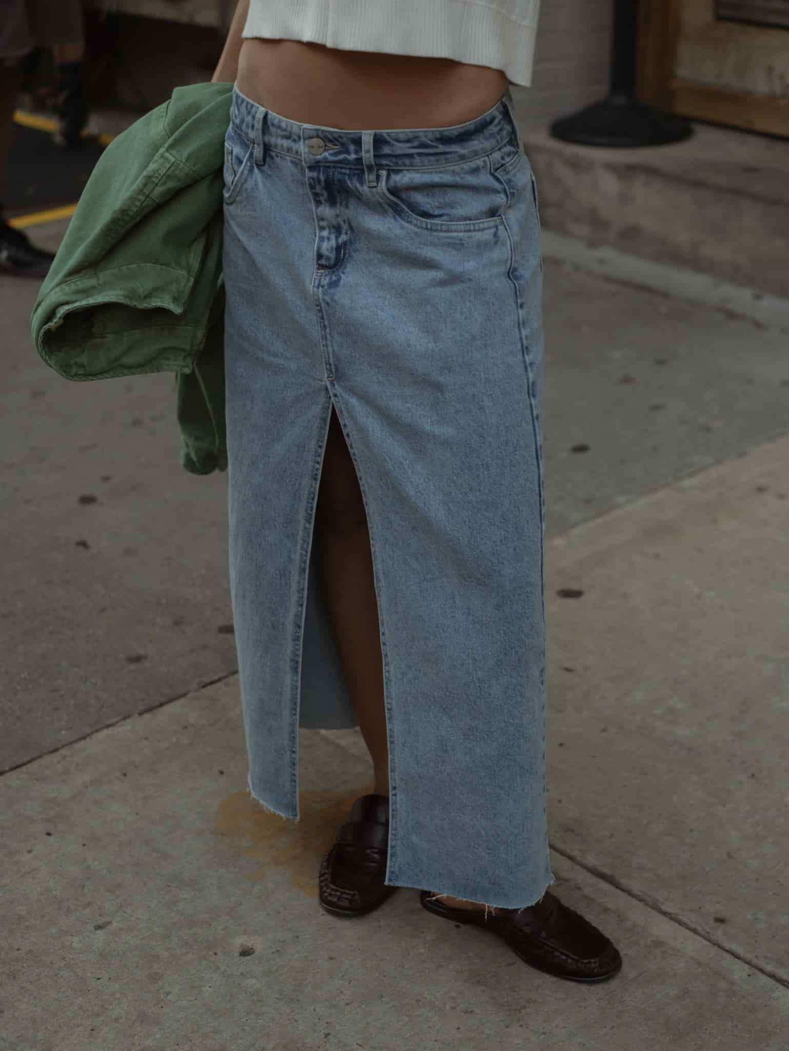 LONG DENIM SKIRT - MEDIUM LIGHT BLUE - miniatura 1