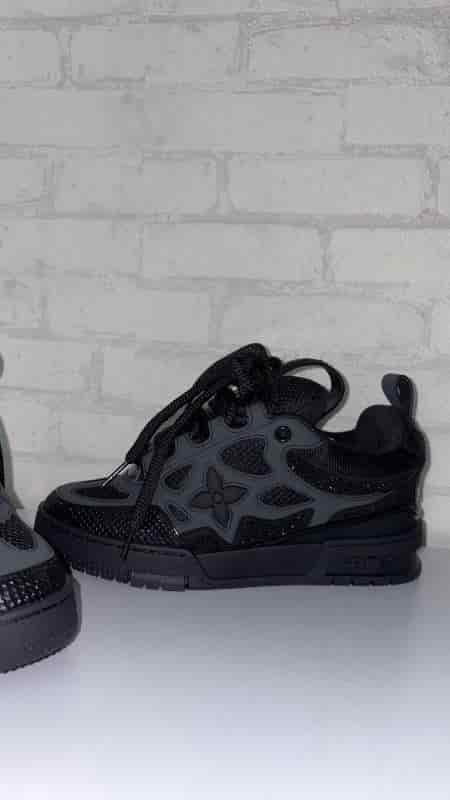 TENIS LOUIS VUITTON DOBLE CORDON GRIS PIEDRAS - miniatura 3