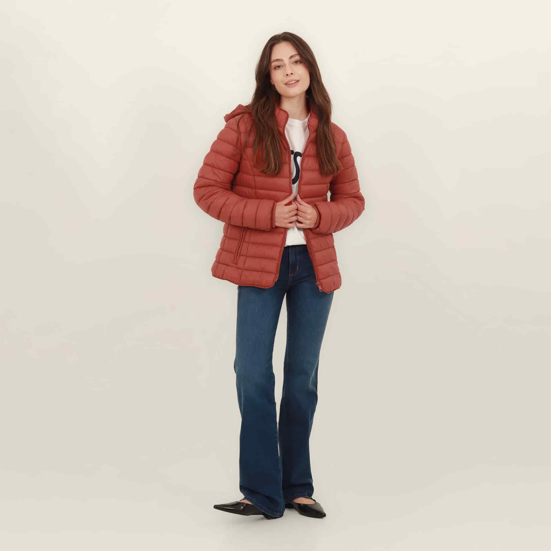 Chaqueta acolchada básica cuello alto con capucha - miniatura 50