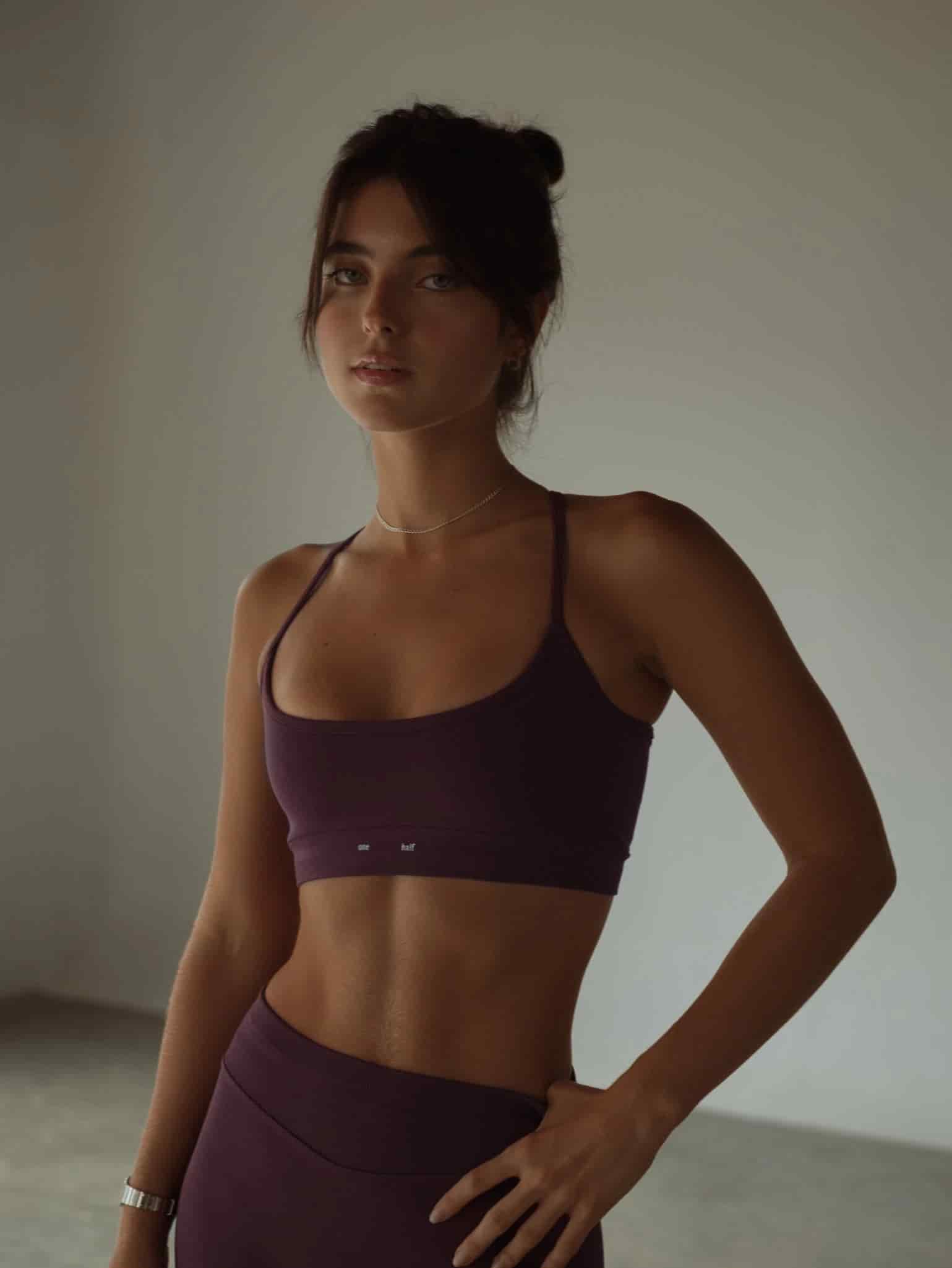 AIRY SEAMLESS CROP TOP - CRANBERRY - miniatura 1