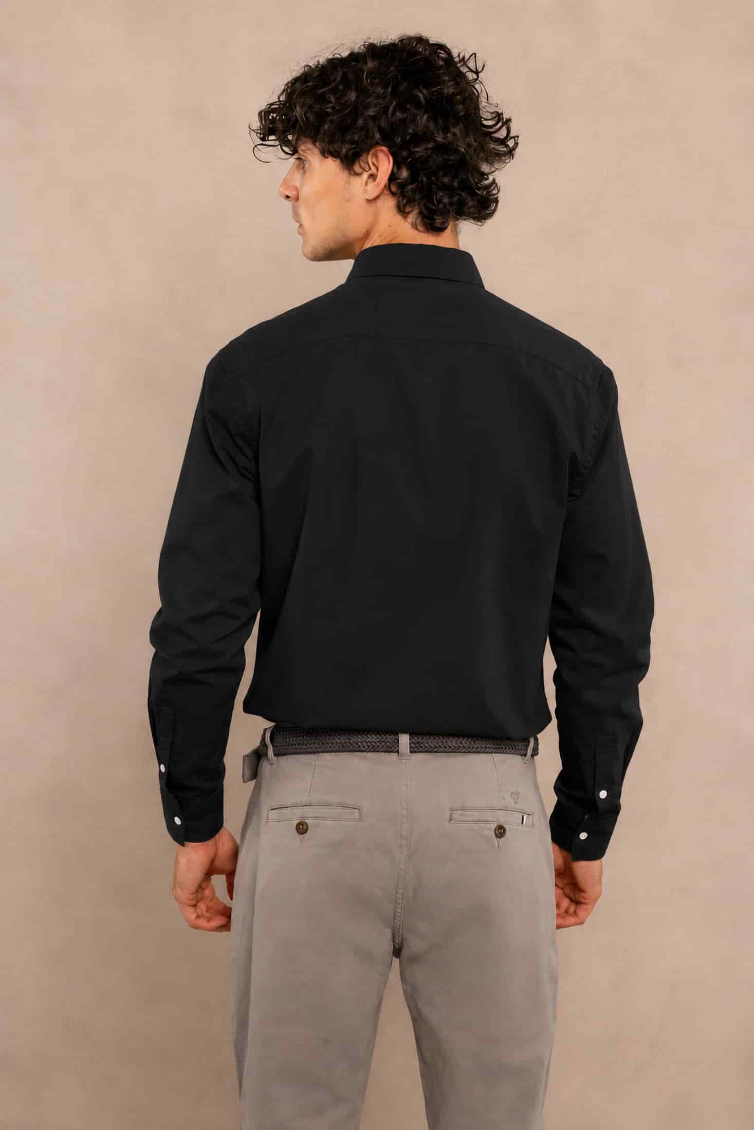 Camisa Antimanchas Popelina Negro Logo Gris Claro - Talla Regular - miniatura 5