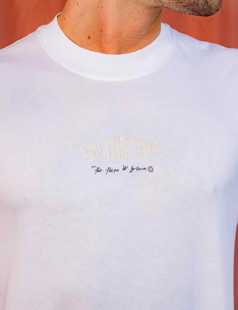 Camiseta Oversize On the Trip blanco para Hombre - miniatura 5