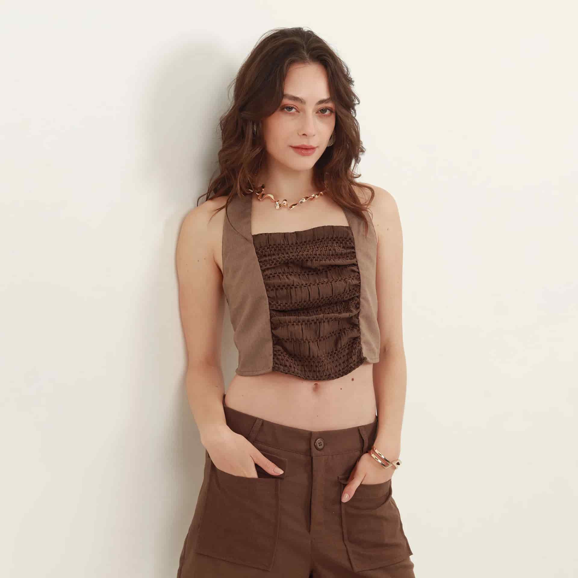 Blusa cuello recto manga sisa con lazo en cuello - miniatura 2