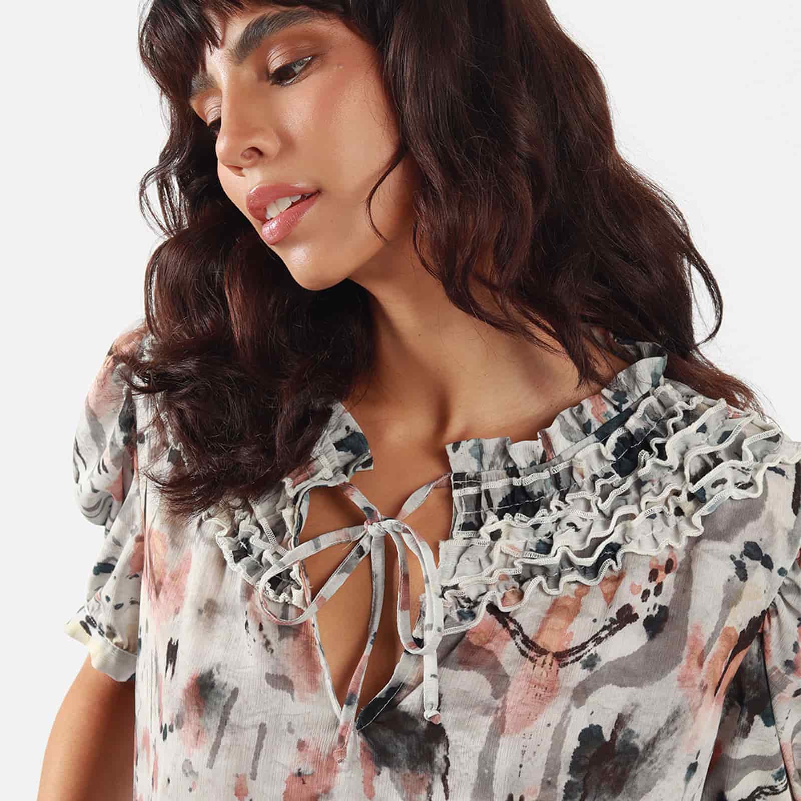Blusa Cuello Arandela Manga Corta - miniatura 3