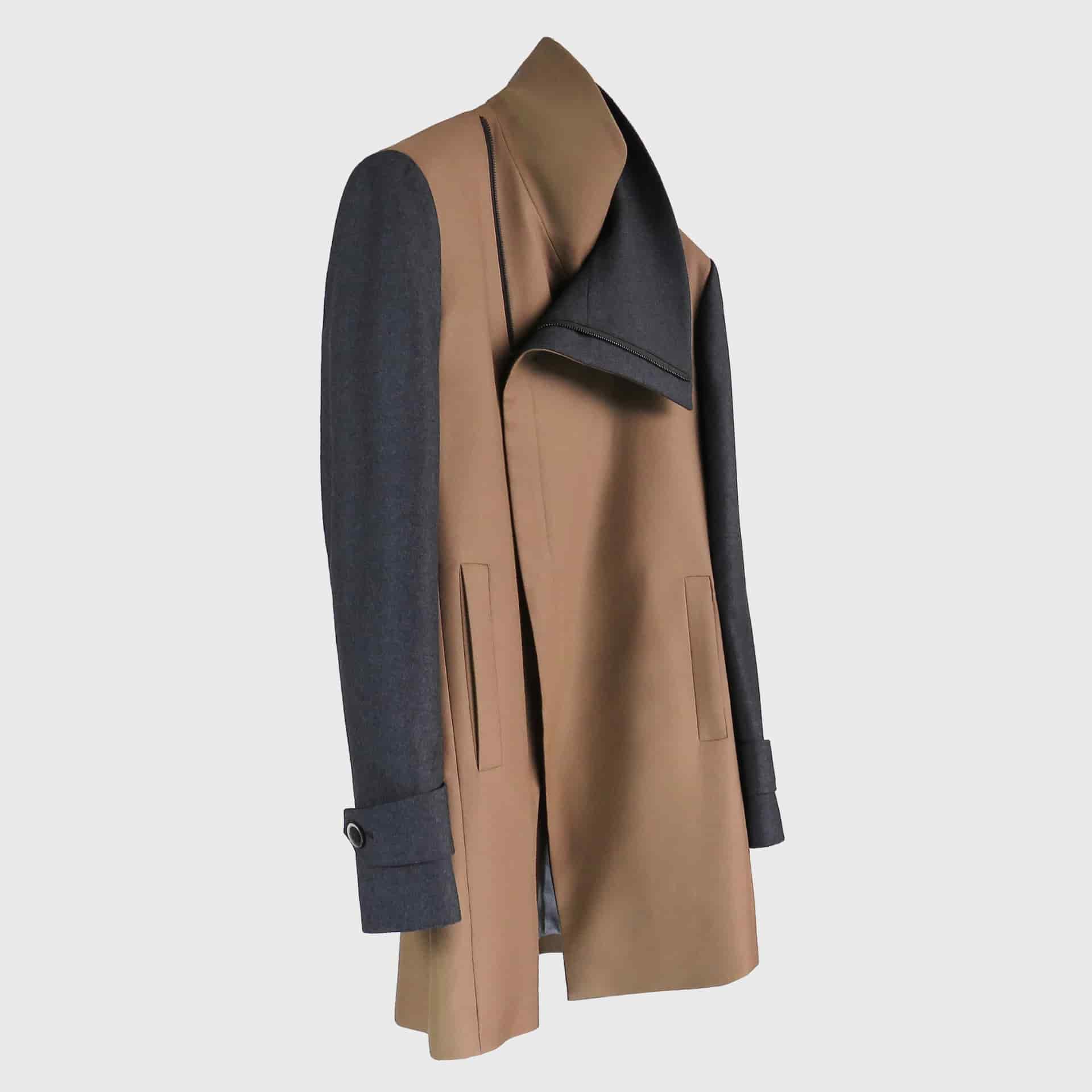Chaqueta Larga Camel con Solapa Asimétrica - miniatura 3