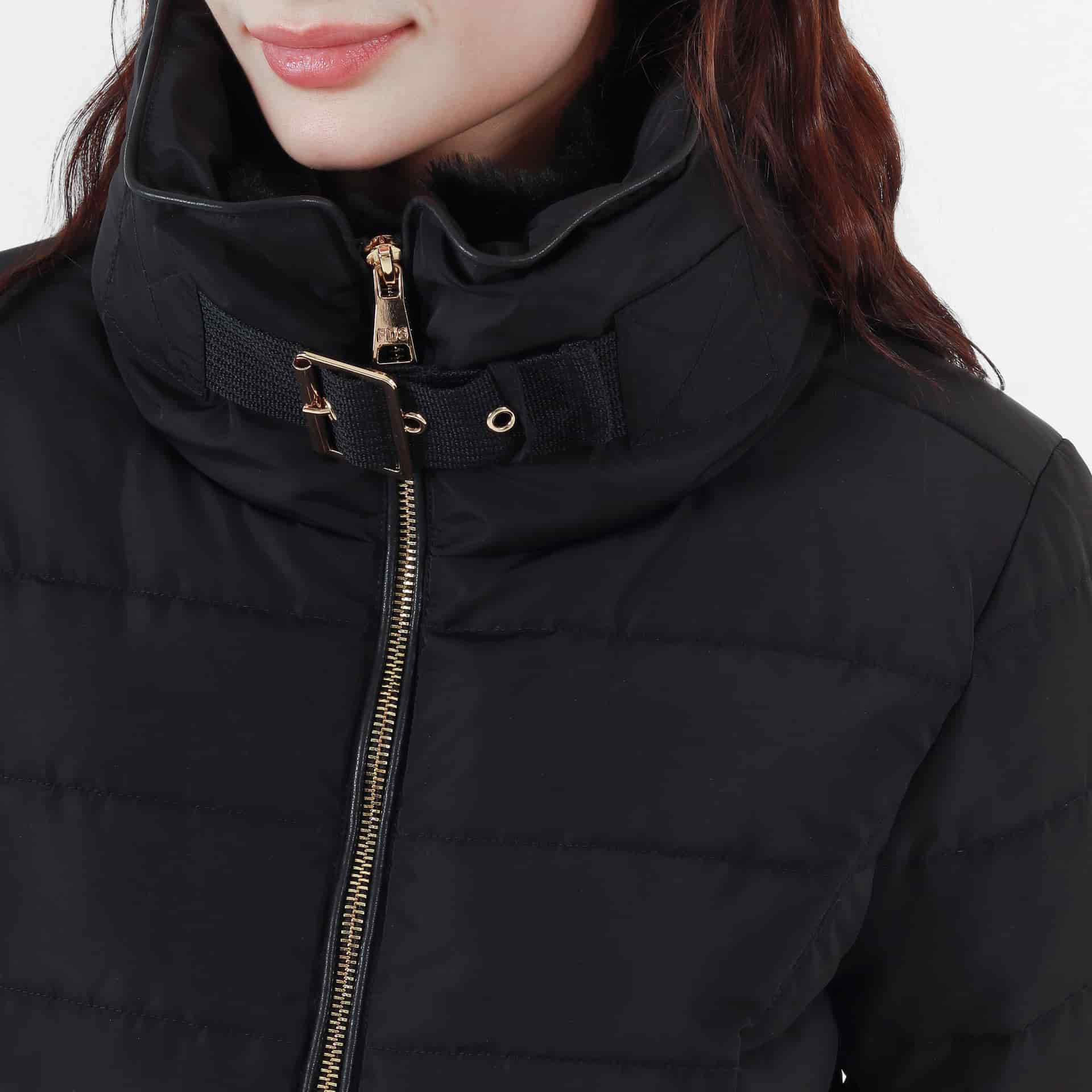 Chaqueta acolchada cuello alto con capucha interna - miniatura 23