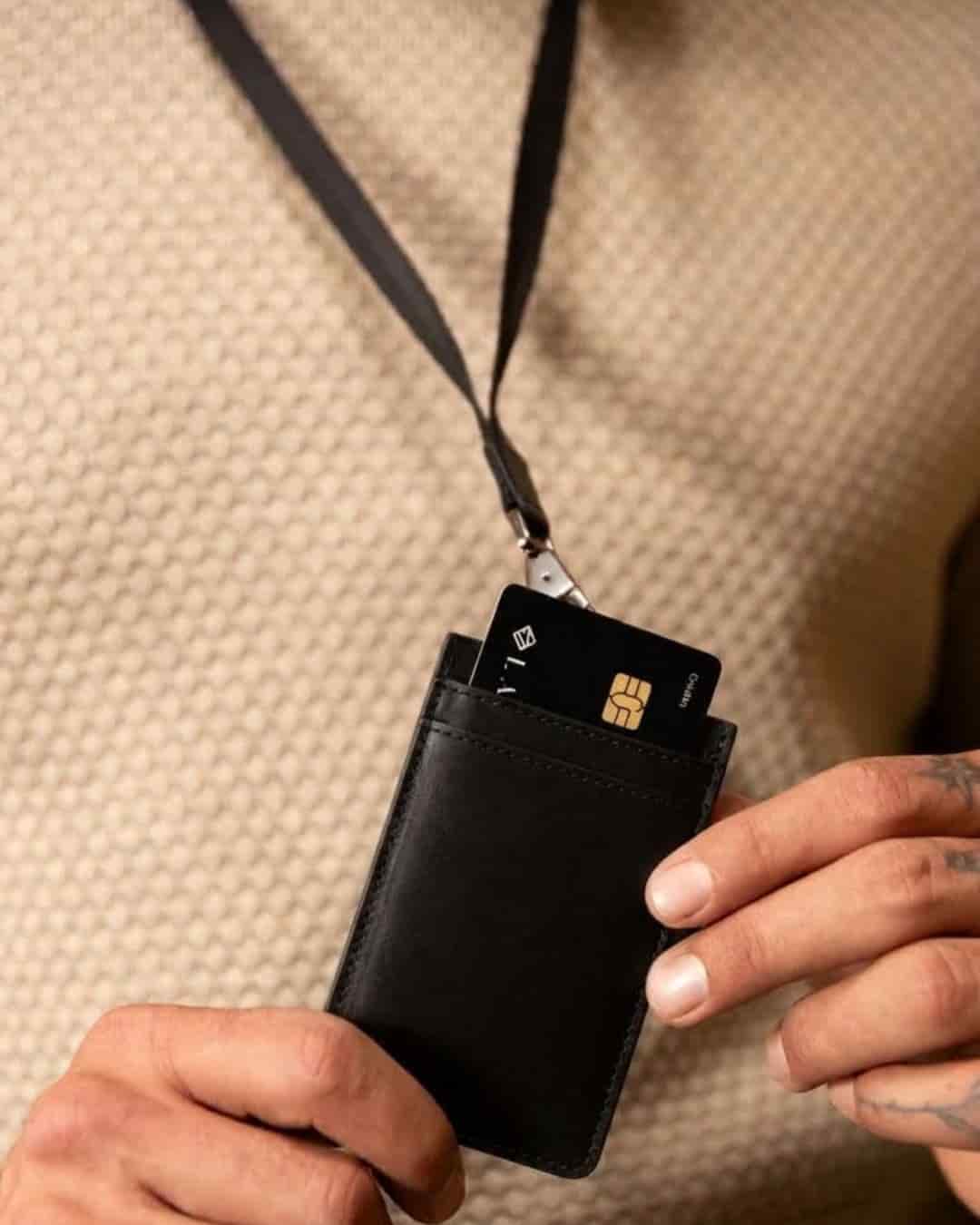 Portacarnet(Negra) — Con Grabado de Iniciales - miniatura 4