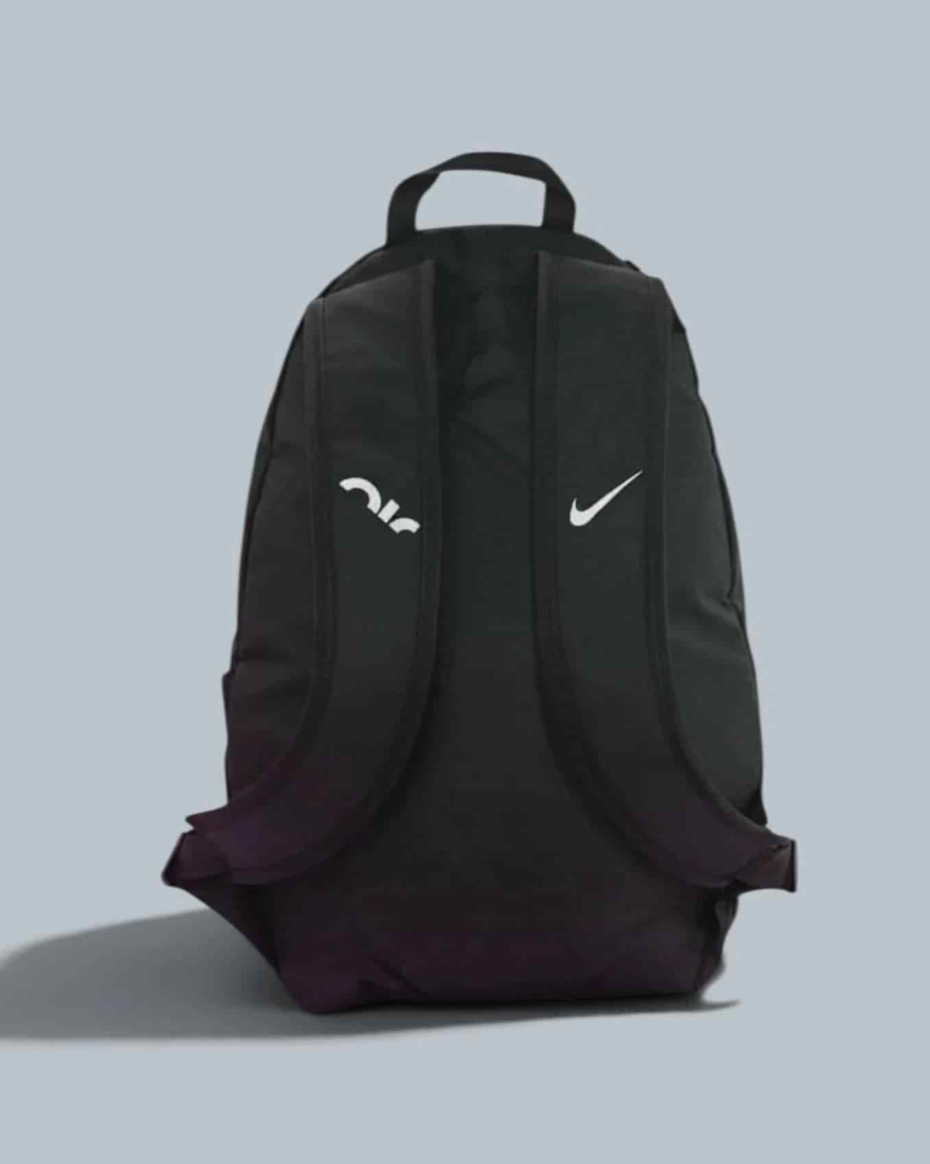 MORRAL NEGRO/GRIS NIKE 21 LITROS - miniatura 2