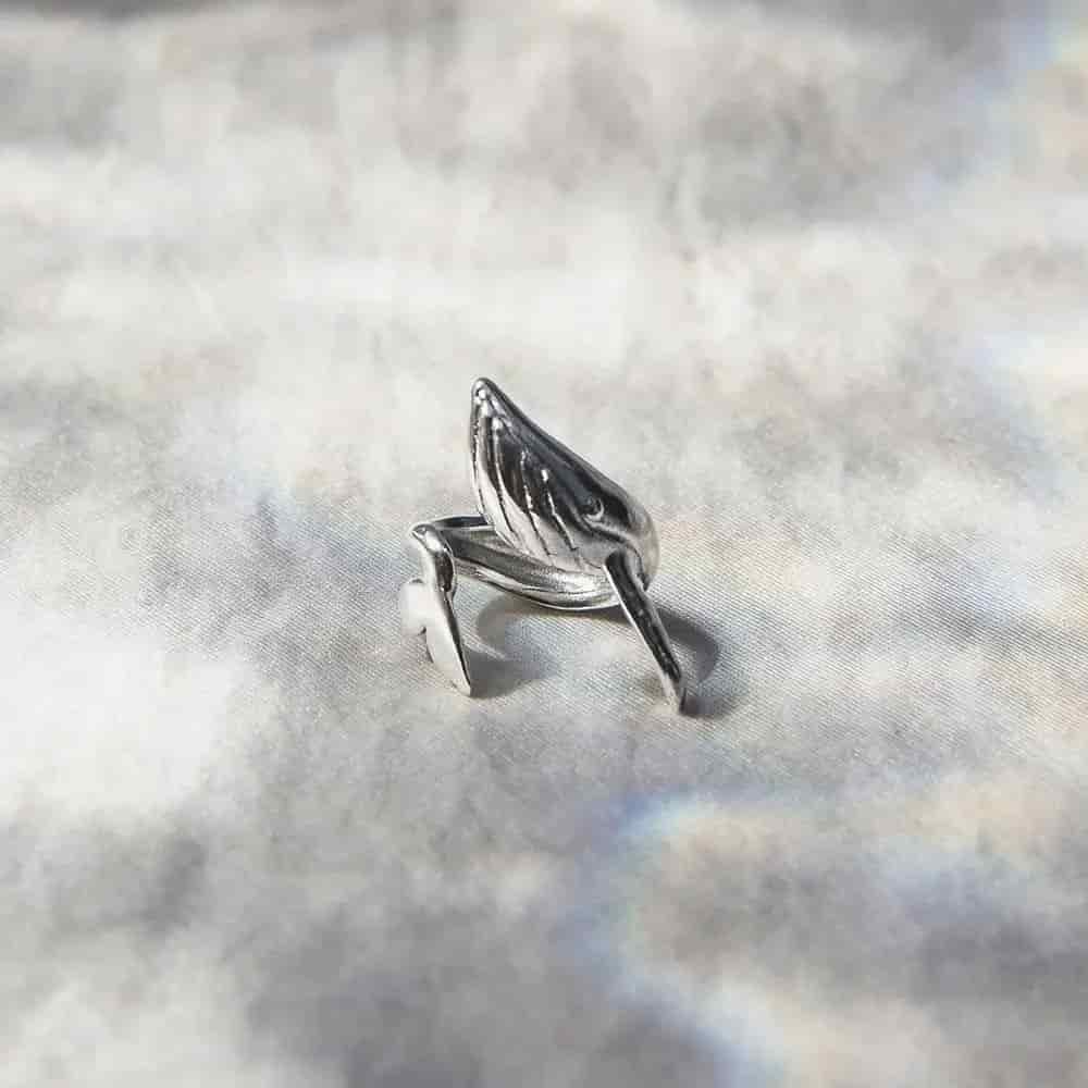 Earcuff Ballena jorobada - miniatura 3