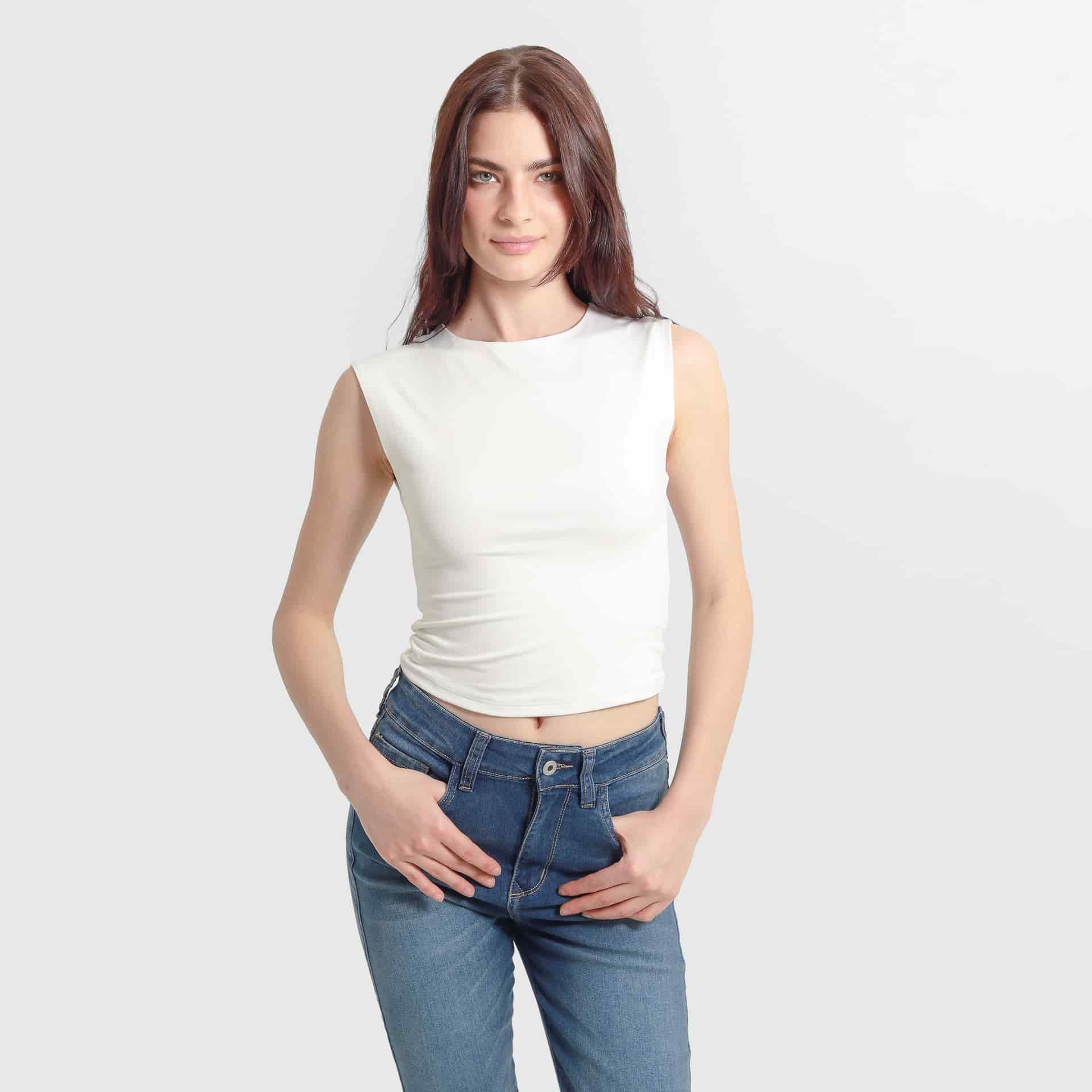Camiseta crop básica cuello redondo manga sisa - miniatura 1