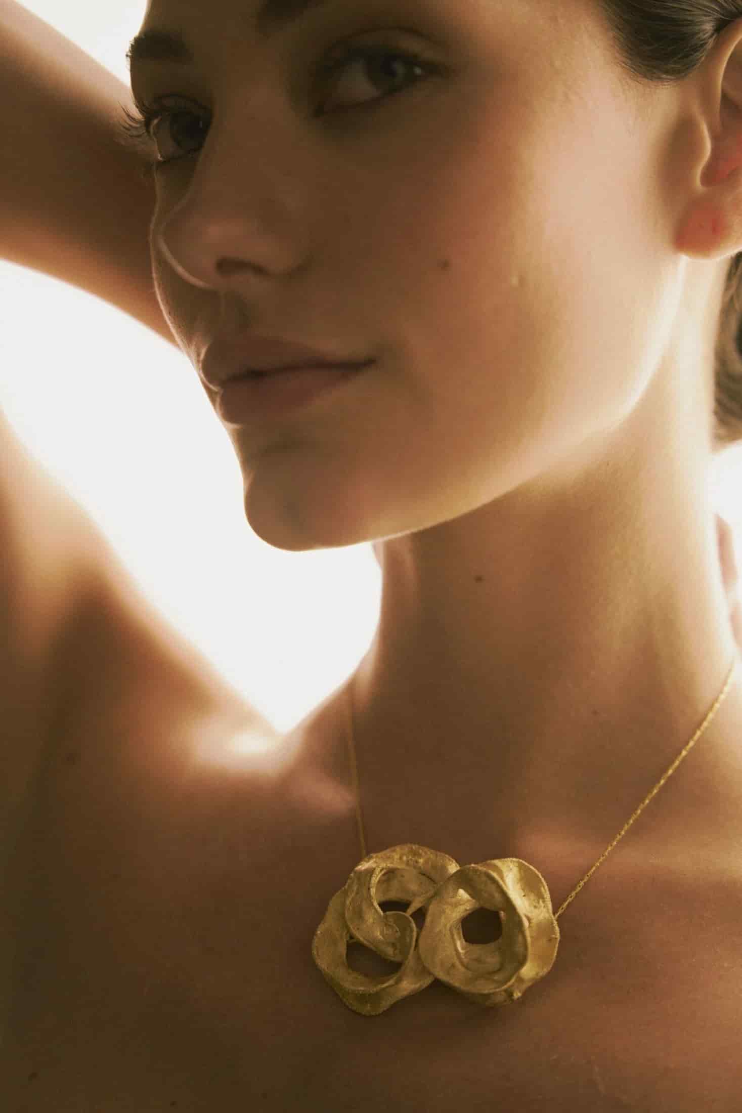 PIN Y COLLAR ACACIA - miniatura 1