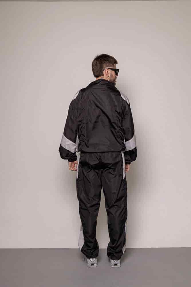 SET CHAQUETA Y SUDADERA ANTIFLUIDO-NEGRO - miniatura 4