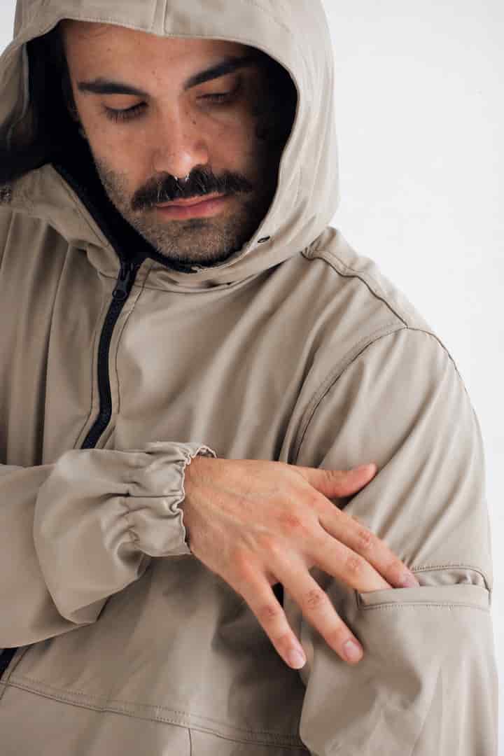 Chaqueta para lluvia beige - miniatura 6