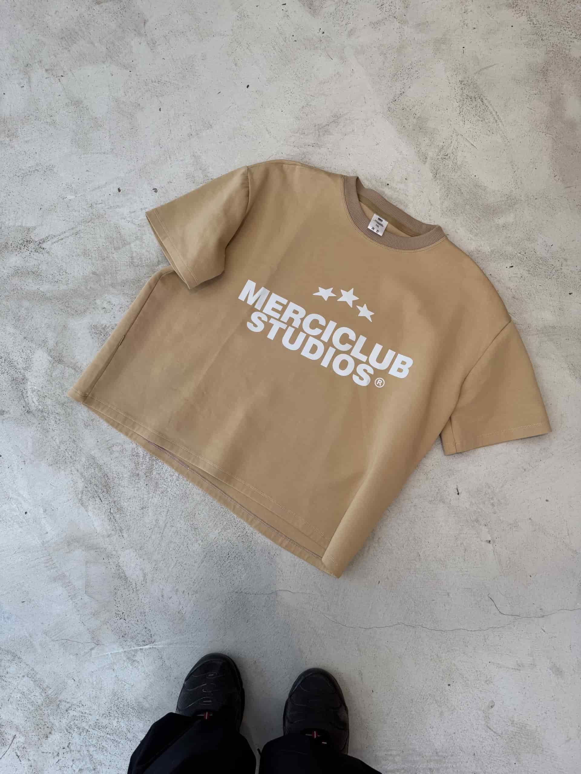 Camiseta Boxy-fit beigie Stars - miniatura 1