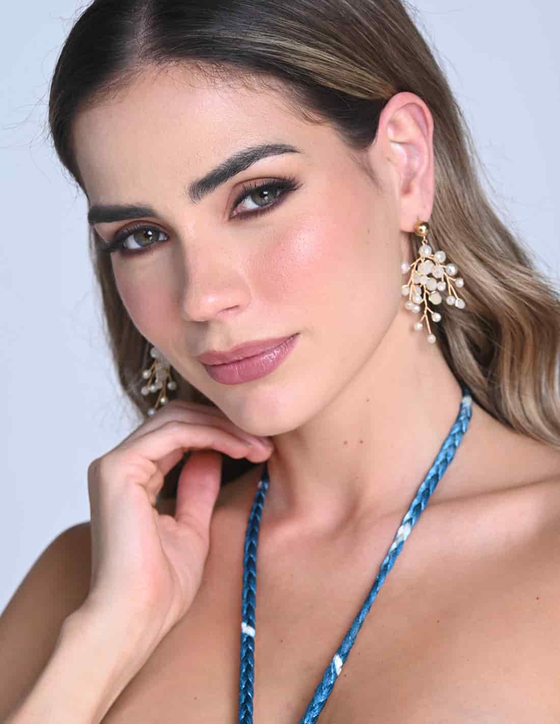 Areta Elara Ivory - miniatura 1