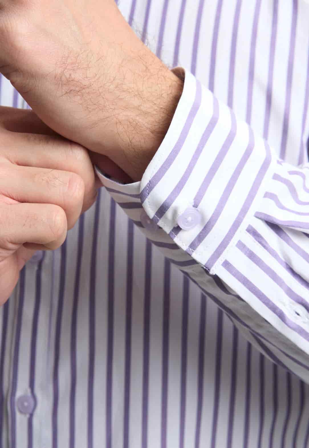 Camisa casual slim fit blanca a rayas lila - miniatura 6