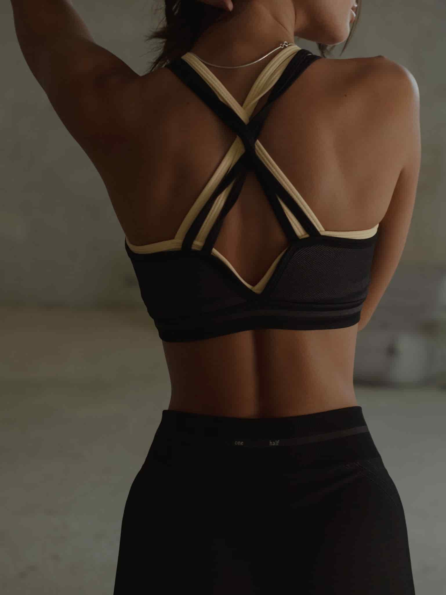 TWIST BACK LINES SEAMLESS TOP - SHADOW UNDERTONE - miniatura 2